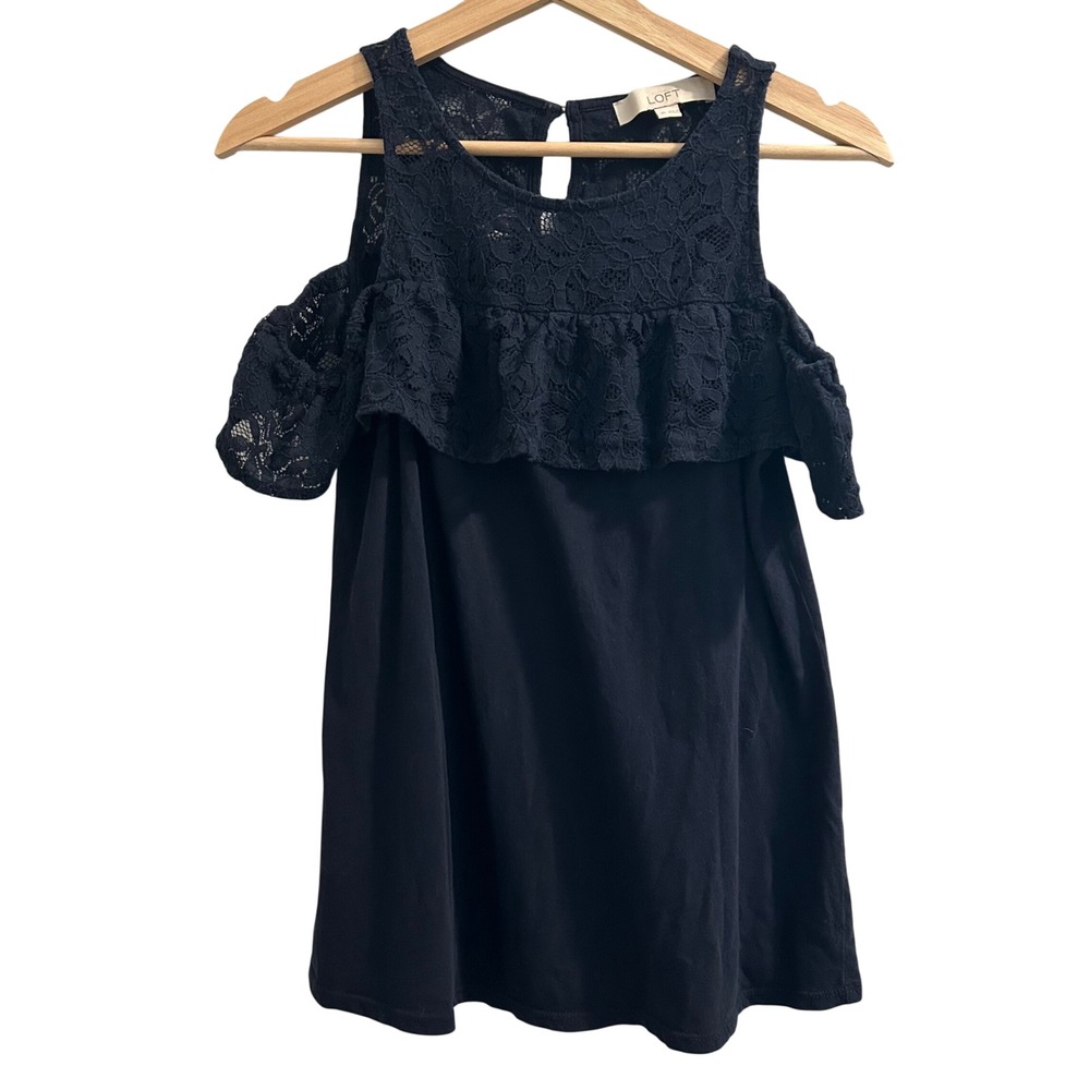 LOFT‎ Womens Navy Blue Lace Cold Shoulder Ruffle Top XS Cotton Keyhole Back